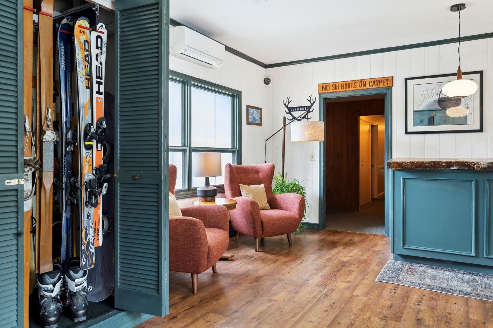 Mountaineer Inn West Dover Exteriör bild