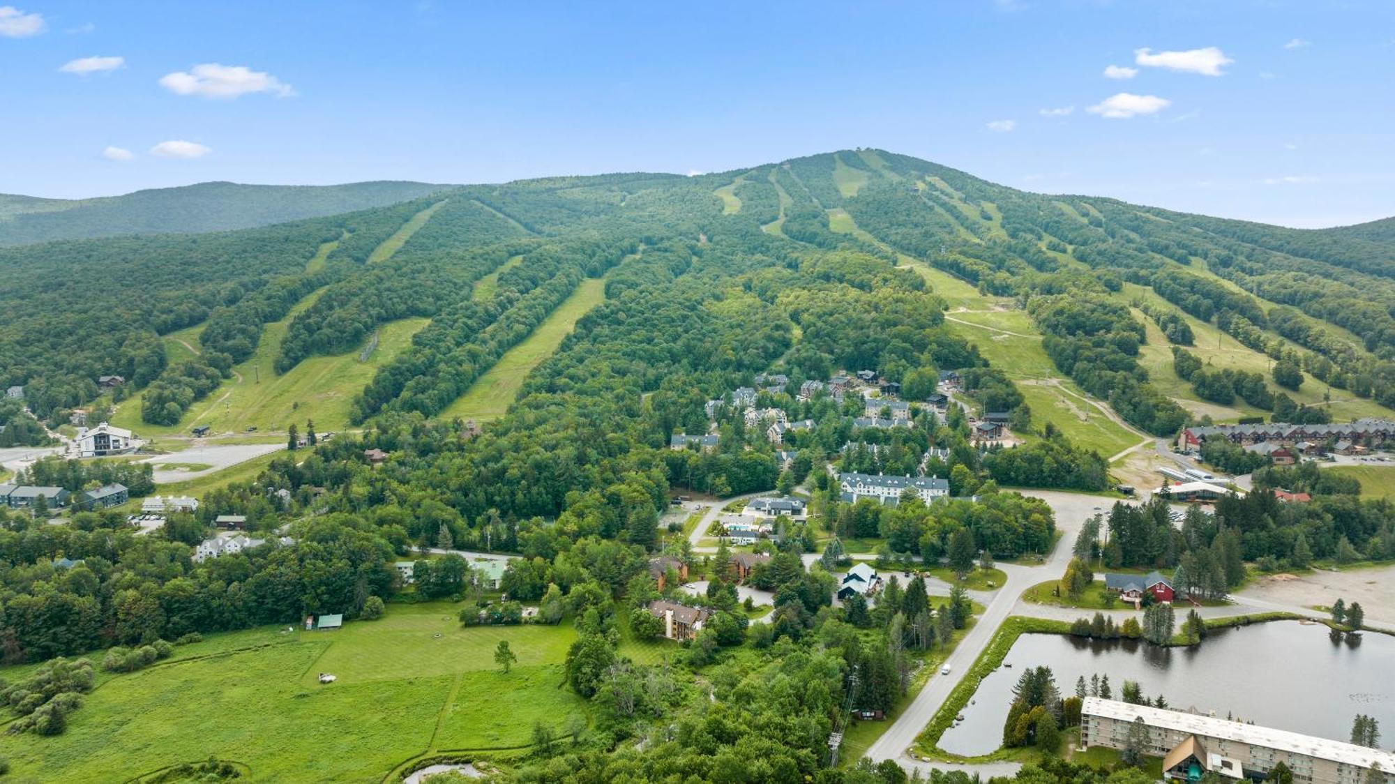 Mountaineer Inn West Dover Exteriör bild