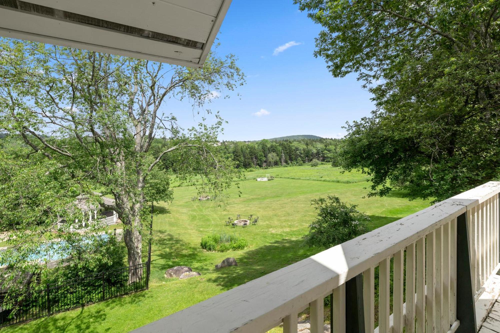 Mountaineer Inn West Dover Exteriör bild