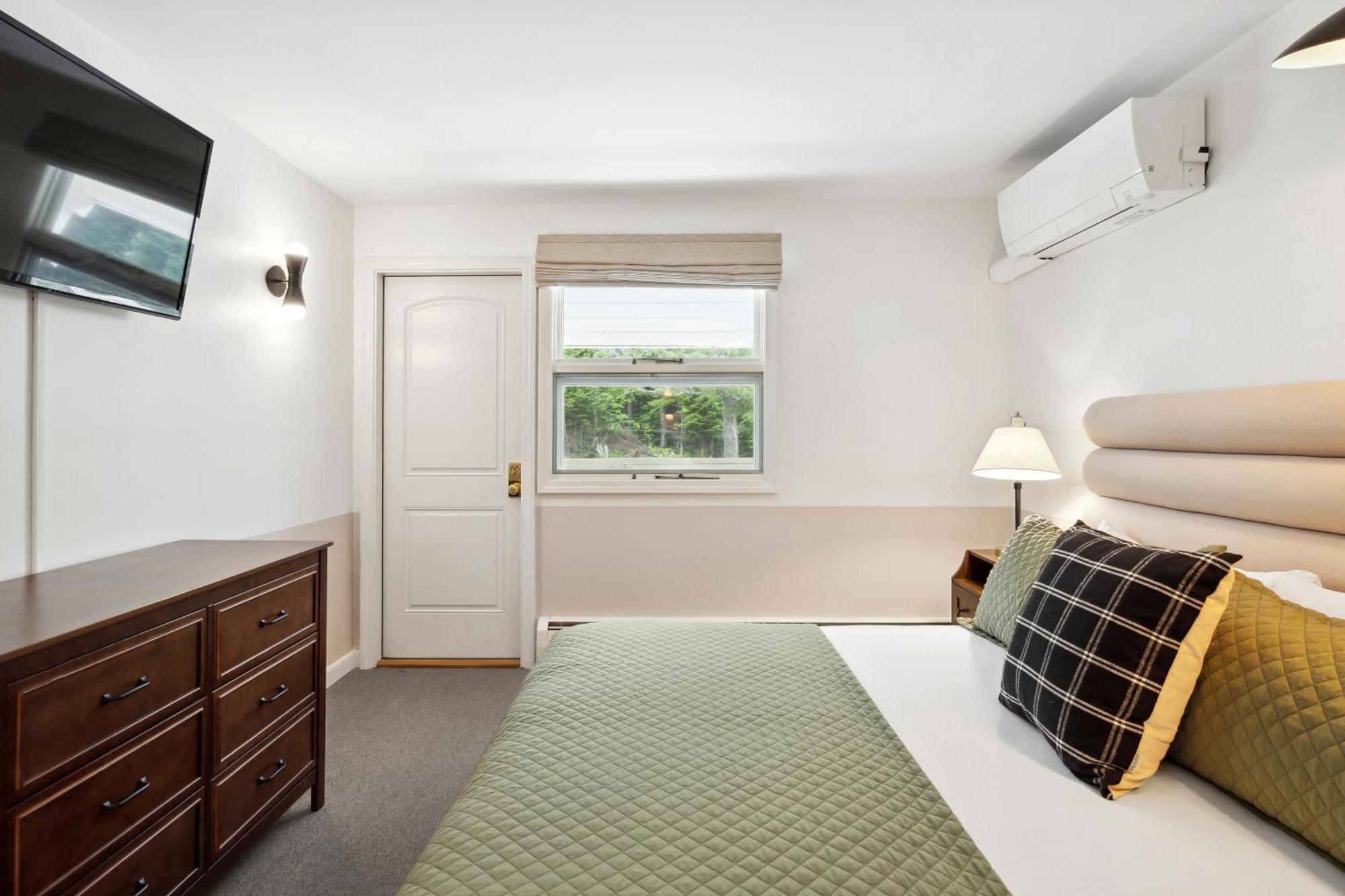 Mountaineer Inn West Dover Exteriör bild