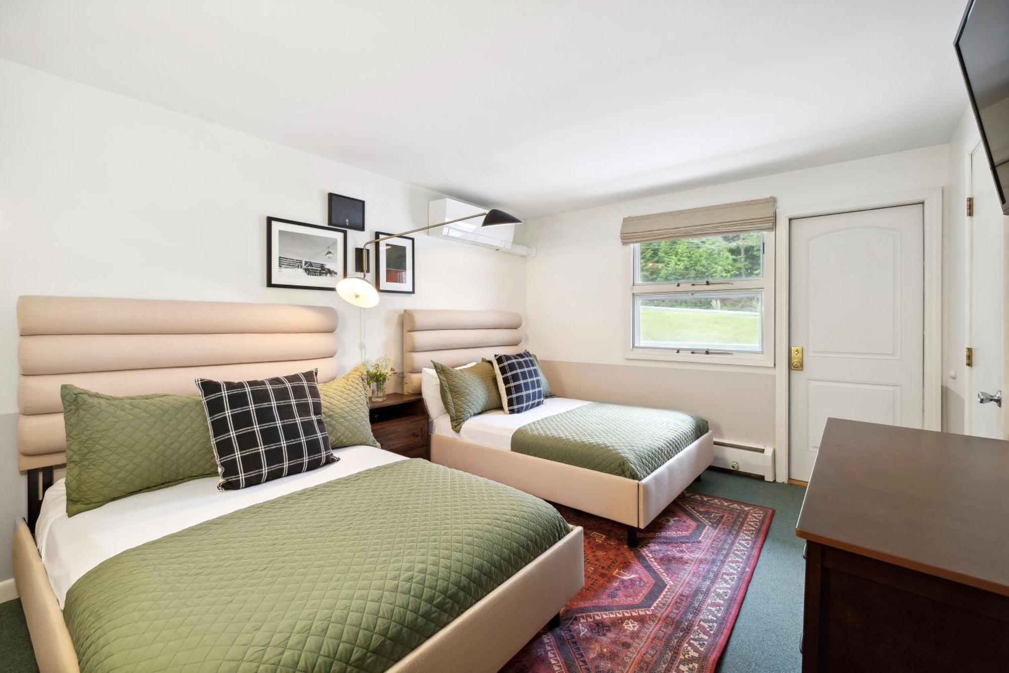 Mountaineer Inn West Dover Exteriör bild